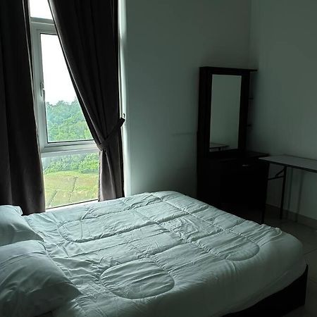 Direct Qbm & Ikea *Highfloor Sunrise Seaview Condo บายันเลอปาส ภายนอก รูปภาพ