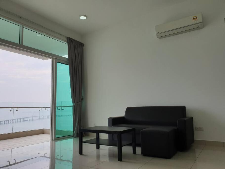 Direct Qbm & Ikea *Highfloor Sunrise Seaview Condo บายันเลอปาส ภายนอก รูปภาพ