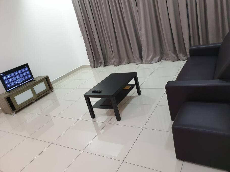 Direct Qbm & Ikea *Highfloor Sunrise Seaview Condo บายันเลอปาส ภายนอก รูปภาพ