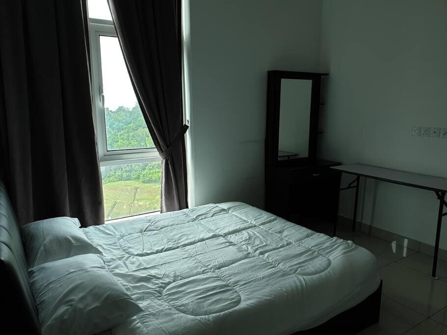 Direct Qbm & Ikea *Highfloor Sunrise Seaview Condo บายันเลอปาส ภายนอก รูปภาพ